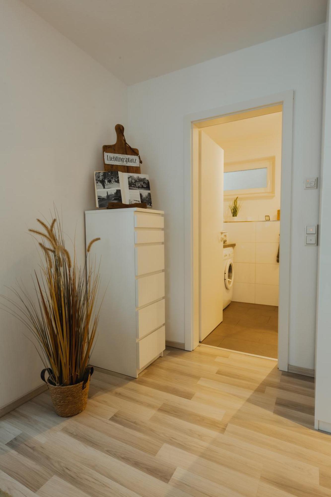 40qm Wohlfuehl-apartment Im Gruenen Mit Sorglospaket Apartment Wuppertal