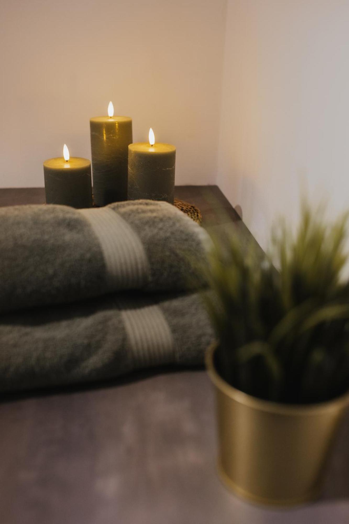 Apartment 40qm Wohlfuehl-apartment Im Gruenen Mit Sorglospaket Wuppertal